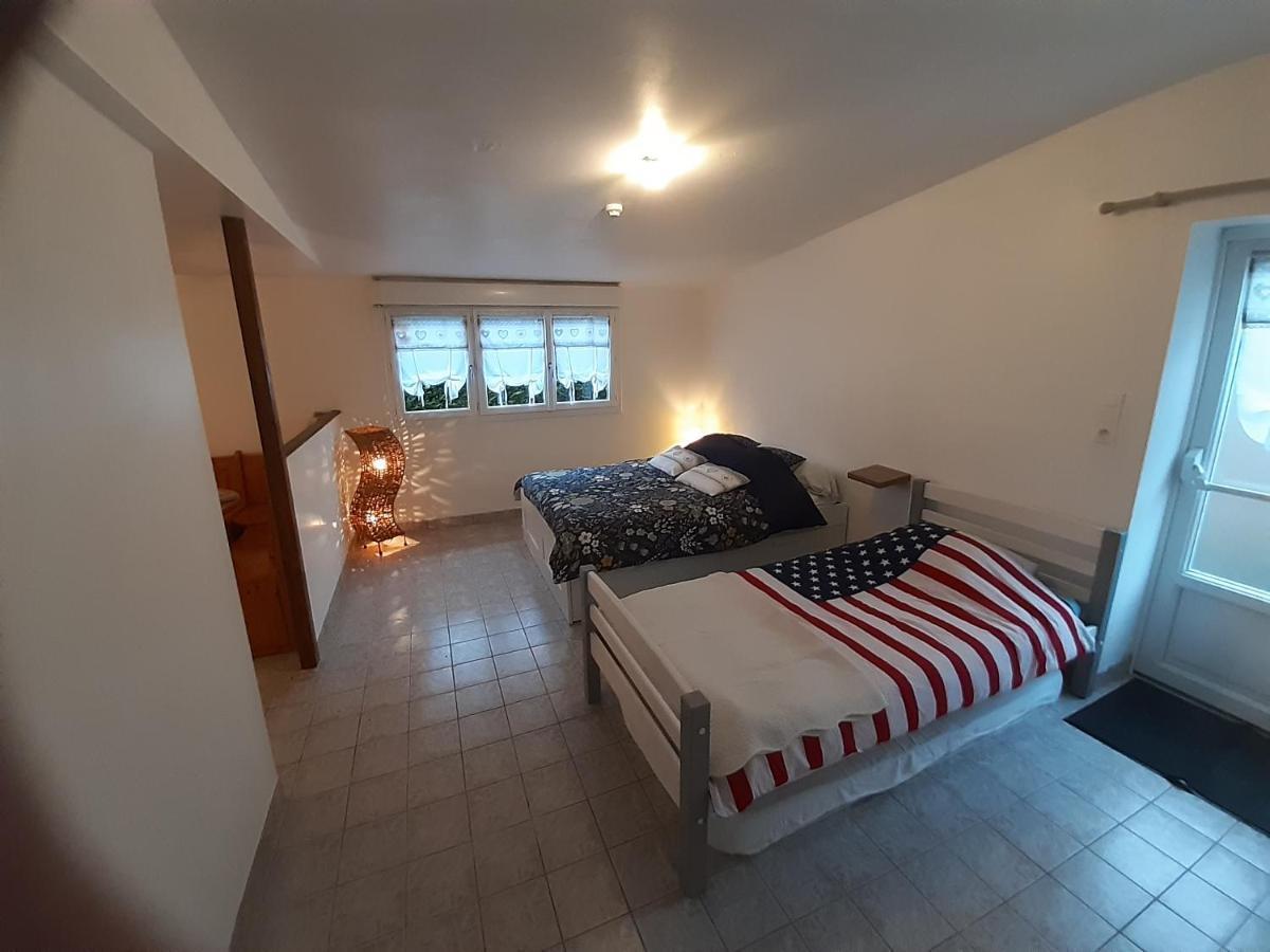 Le Cezembre Gite La Taniere Moidrey Dış mekan fotoğraf